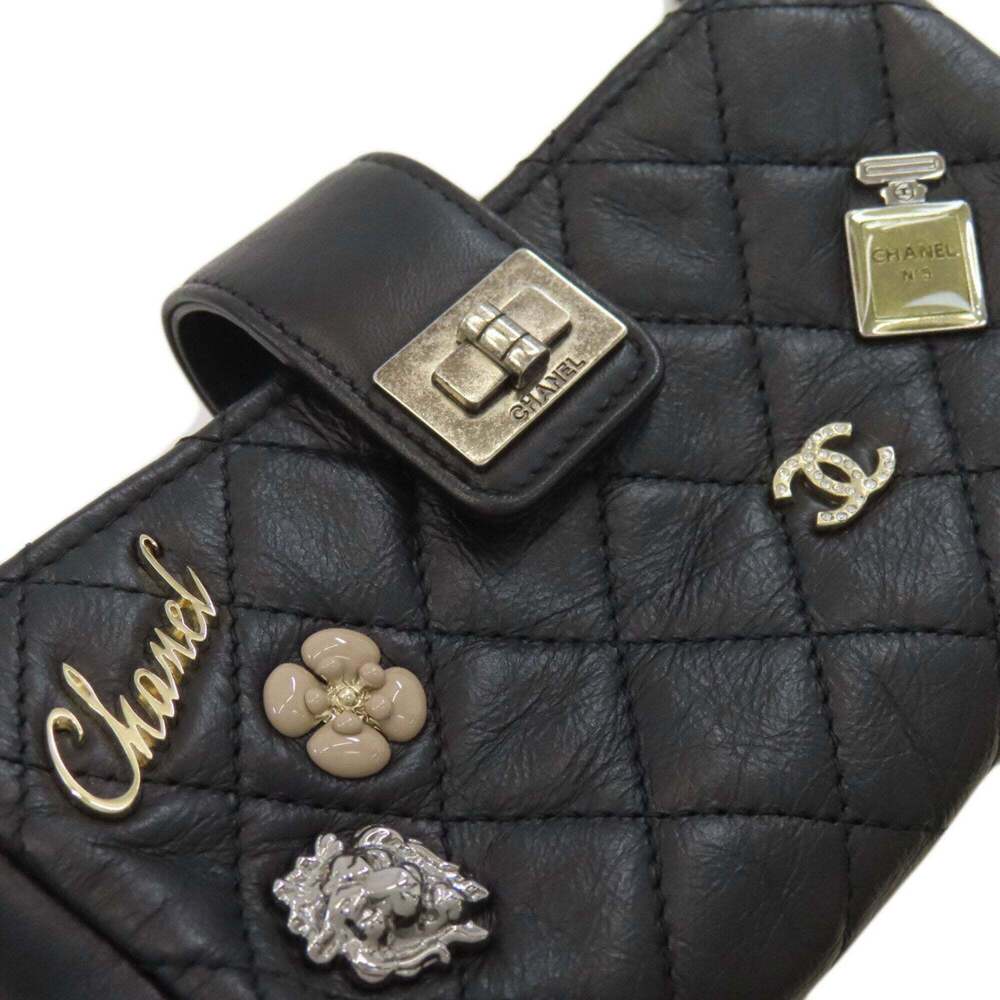 CHANEL Black Lambskin Leather Shoulder Bag - Picture 11 of 16